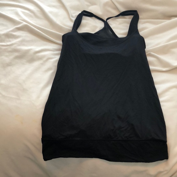 Lululemon work out top - Picture 1 of 3
